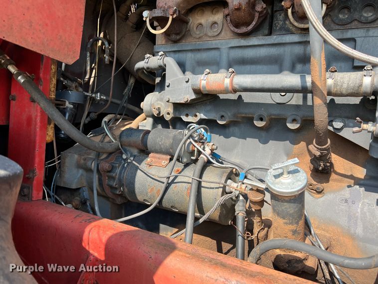 image for item DR1339 1981 Versatile 895  4WD tractor