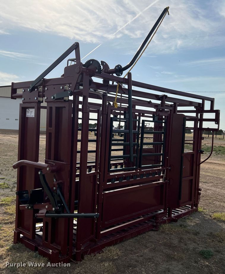 image for item DR1344 Livestock squeeze chute