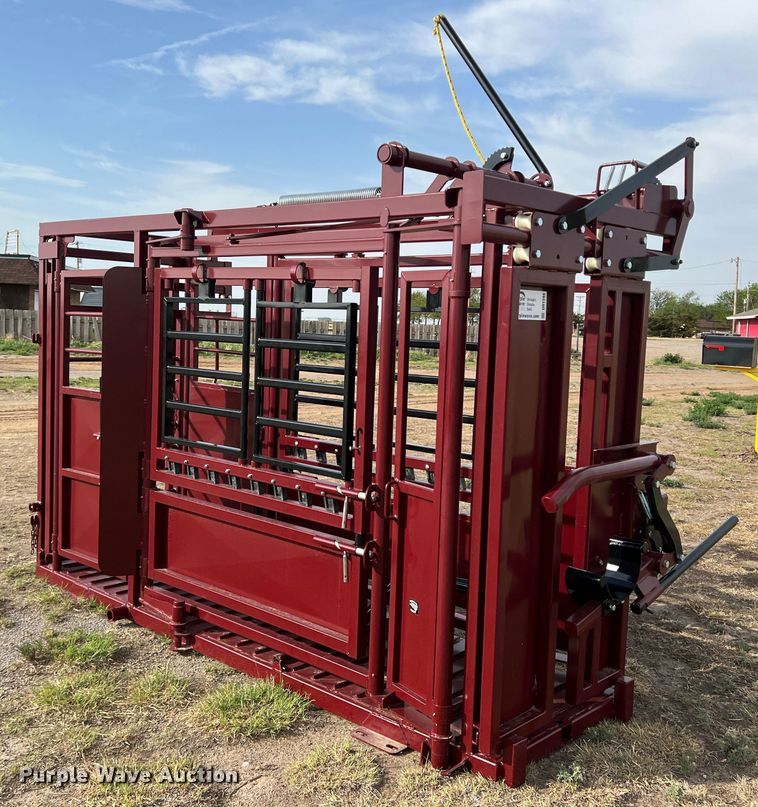 image for item DR1344 Livestock squeeze chute