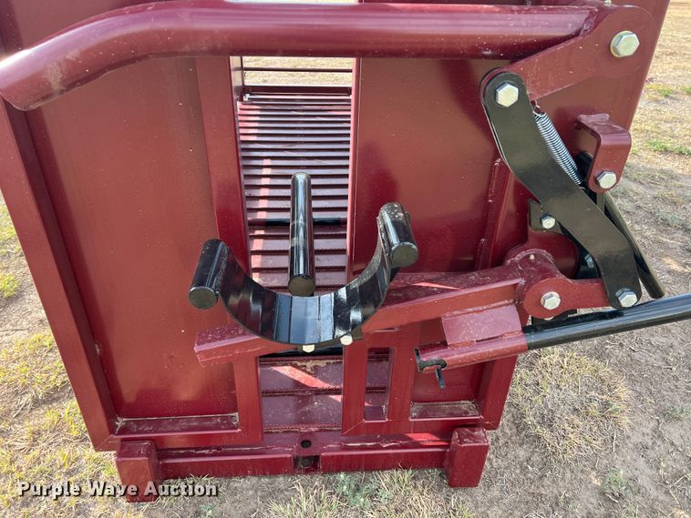 image for item DR1344 Livestock squeeze chute
