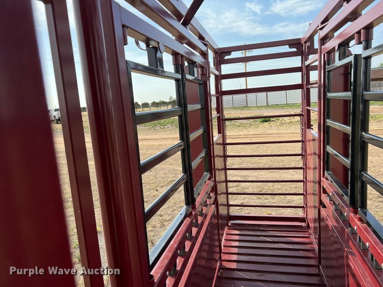 image for item DR1344 Livestock squeeze chute