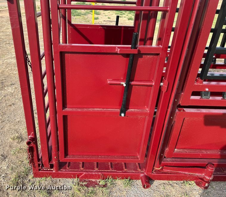 image for item DR1344 Livestock squeeze chute