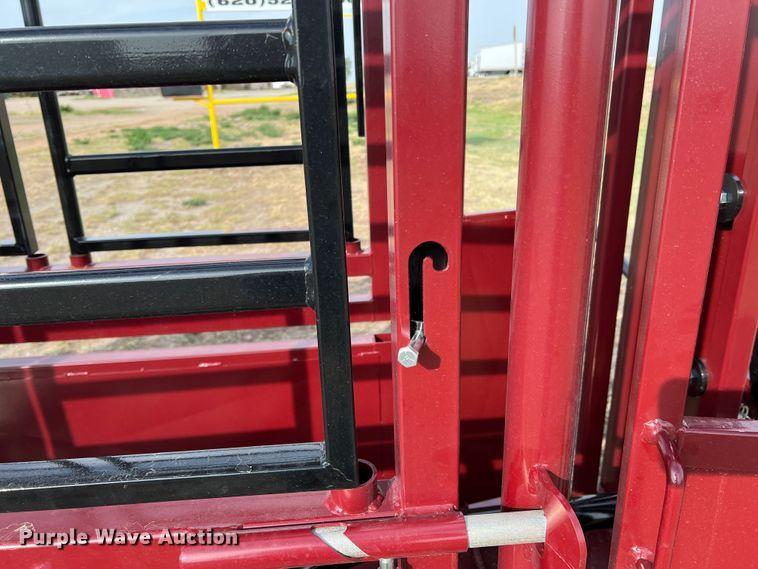 image for item DR1344 Livestock squeeze chute