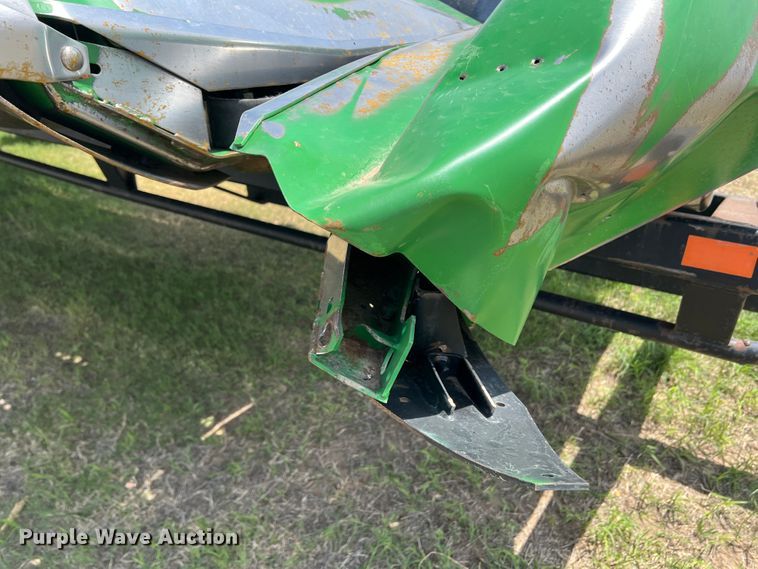 image for item DR1360 1995 John Deere 853A  all-crop head