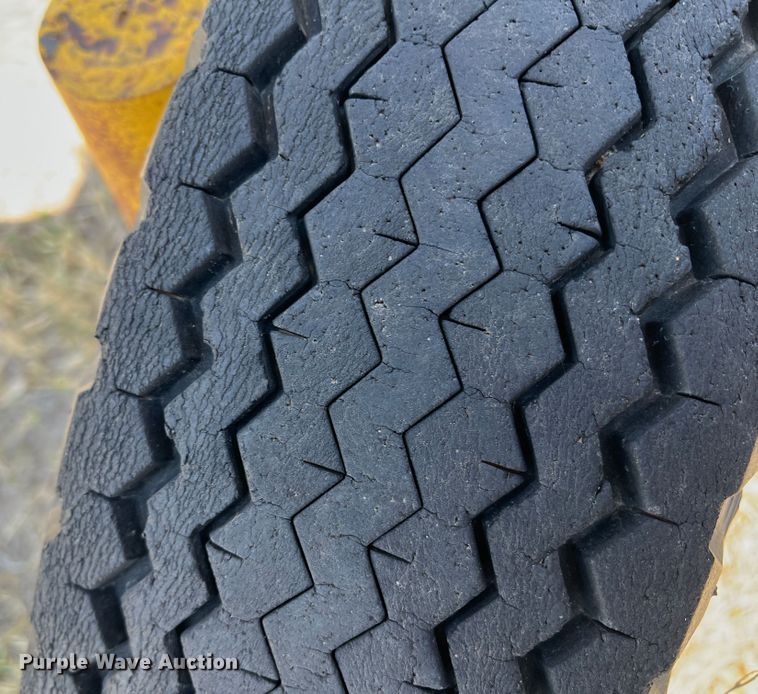 image for item DR1373 Implement carrier