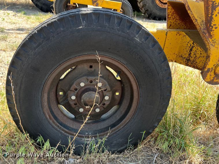 image for item DR1373 Implement carrier