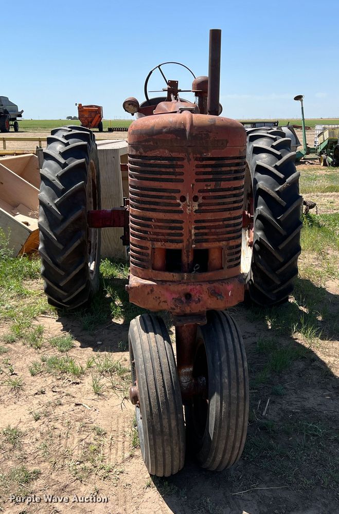 image for item DR1375 International M  tractor