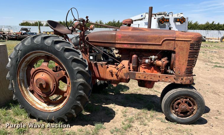 image for item DR1375 International M  tractor