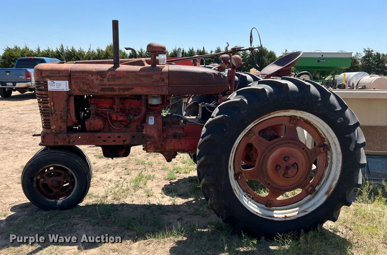 image for item DR1375 International M  tractor