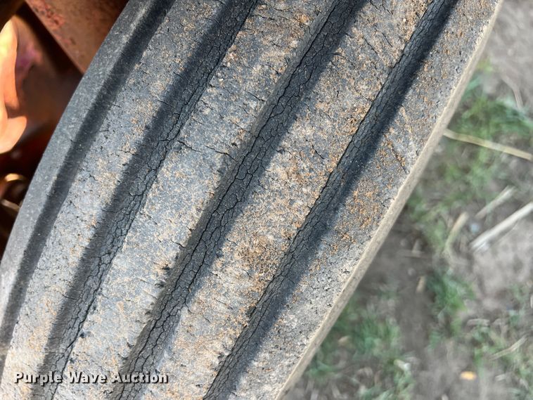 image for item DR1375 International M  tractor