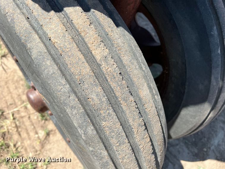 image for item DR1375 International M  tractor