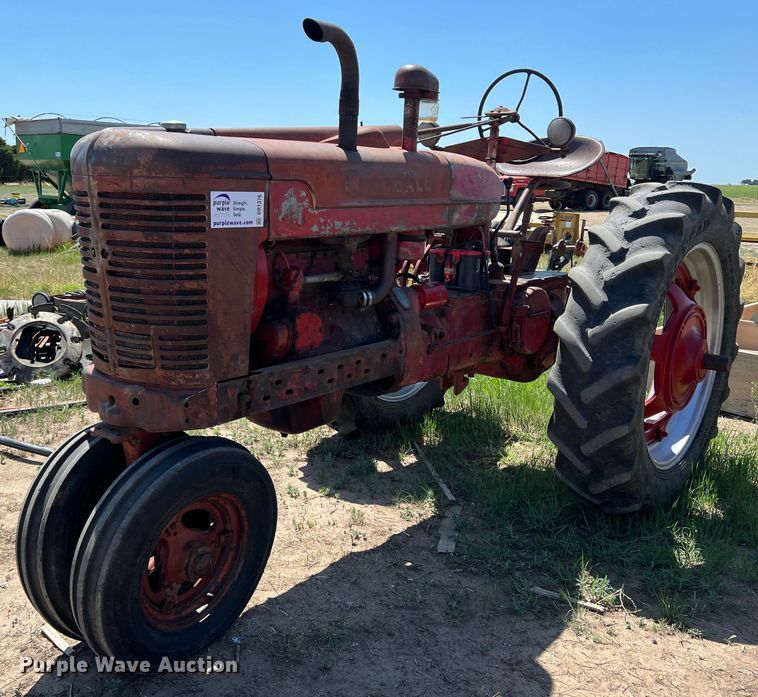 image for item DR1376 International M  tractor