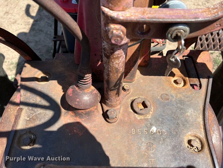 image for item DR1376 International M  tractor