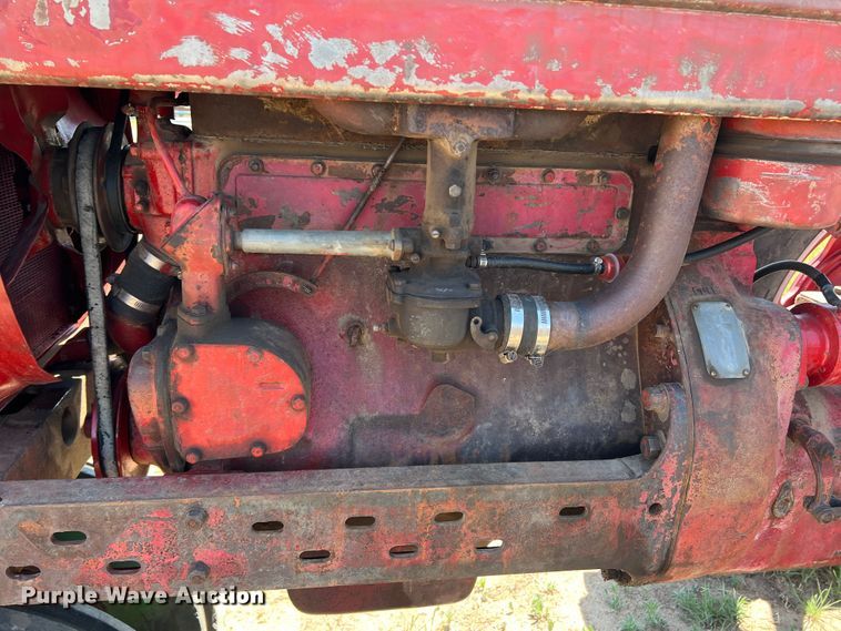 image for item DR1376 International M  tractor