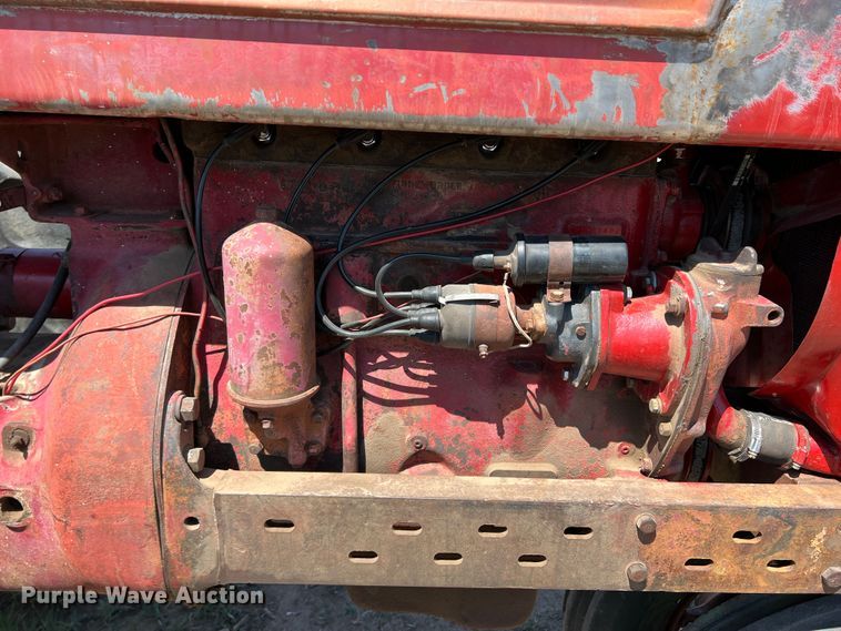 image for item DR1376 International M  tractor