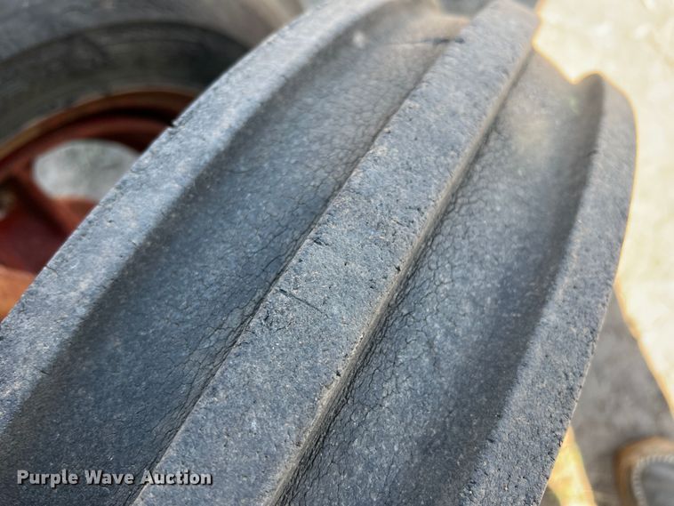 image for item DR1376 International M  tractor