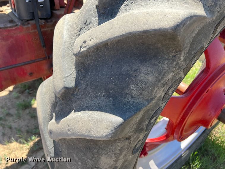 image for item DR1376 International M  tractor