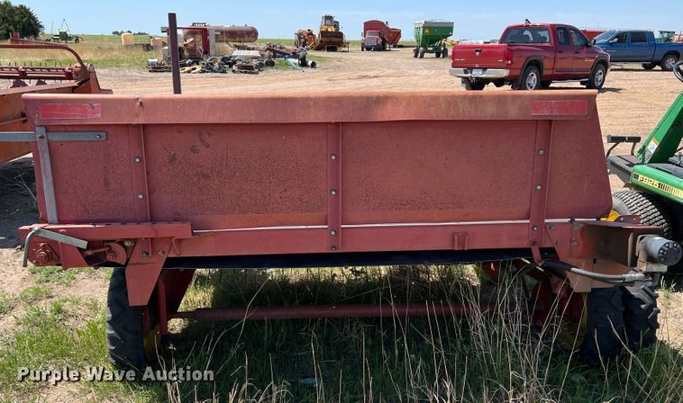 image for item DR1387 New Holland 166  windrow turner