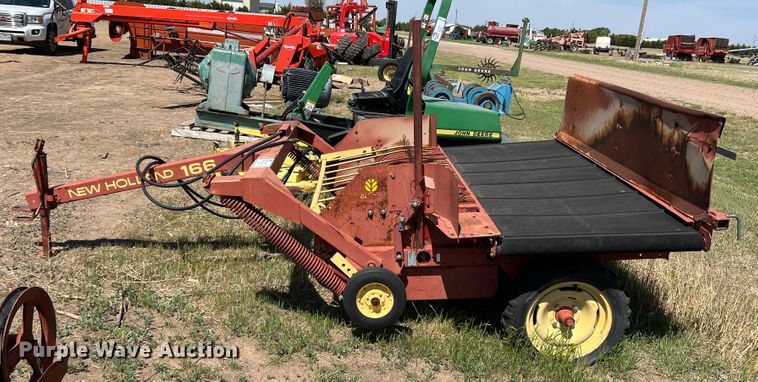 image for item DR1387 New Holland 166  windrow turner