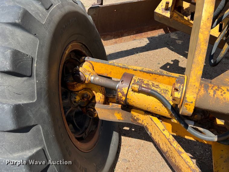 image for item DR1409 Galion T500  rigid frame motor grader