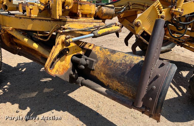 image for item DR1409 Galion T500  rigid frame motor grader