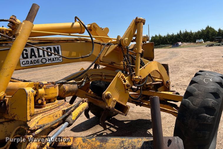 image for item DR1409 Galion T500  rigid frame motor grader