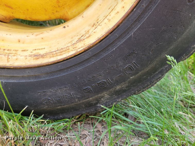 image for item JL9475 John Deere 4600  MFWD tractor