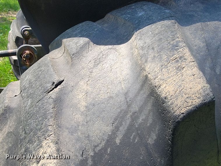 image for item JL9475 John Deere 4600  MFWD tractor