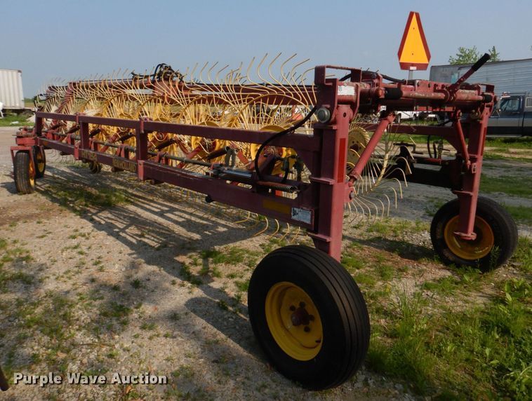 image for item KD9050 New Holland HT154  hay rake