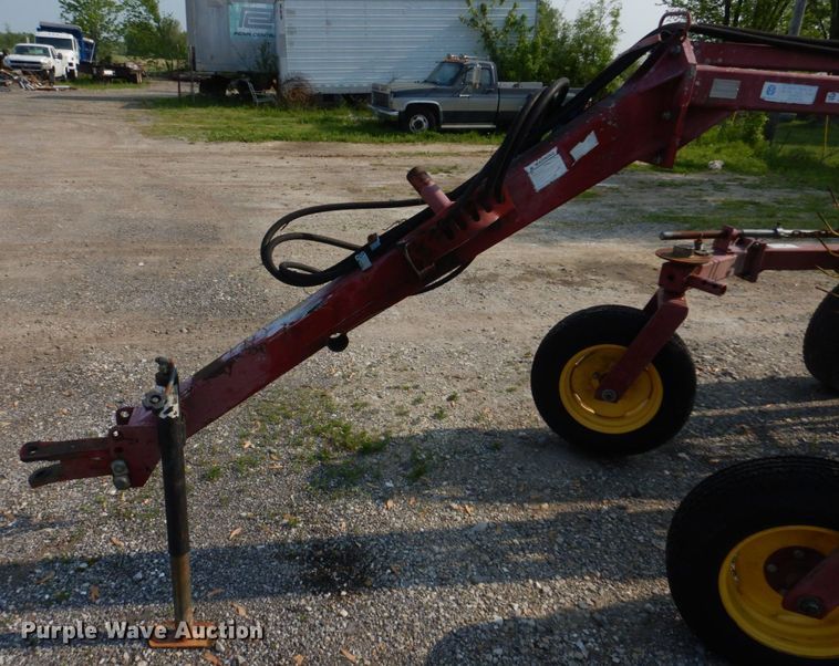 image for item KD9050 New Holland HT154  hay rake