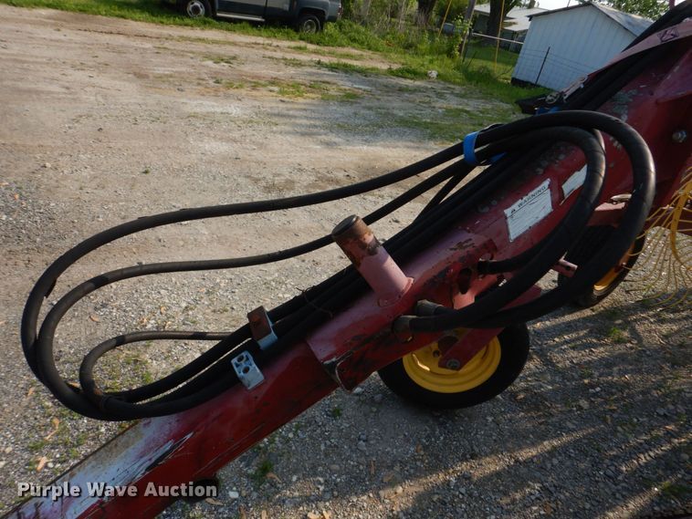 image for item KD9050 New Holland HT154  hay rake