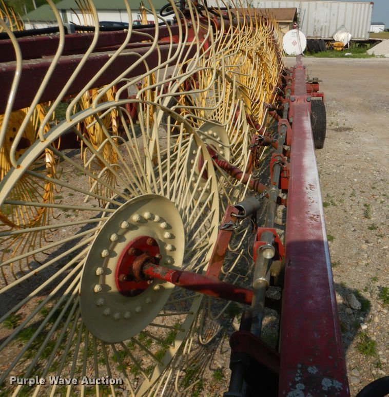 image for item KD9050 New Holland HT154  hay rake