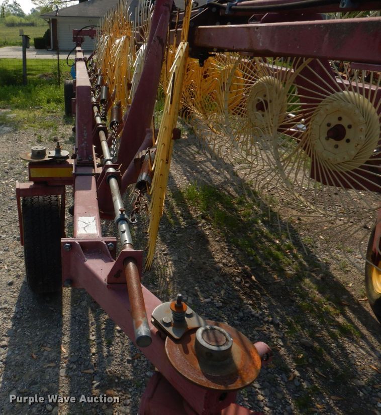 image for item KD9050 New Holland HT154  hay rake