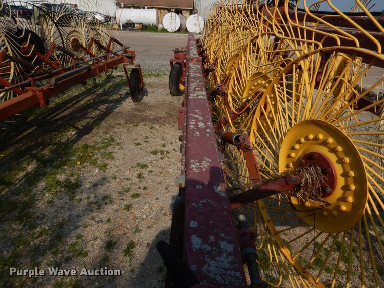 image for item KD9050 New Holland HT154  hay rake