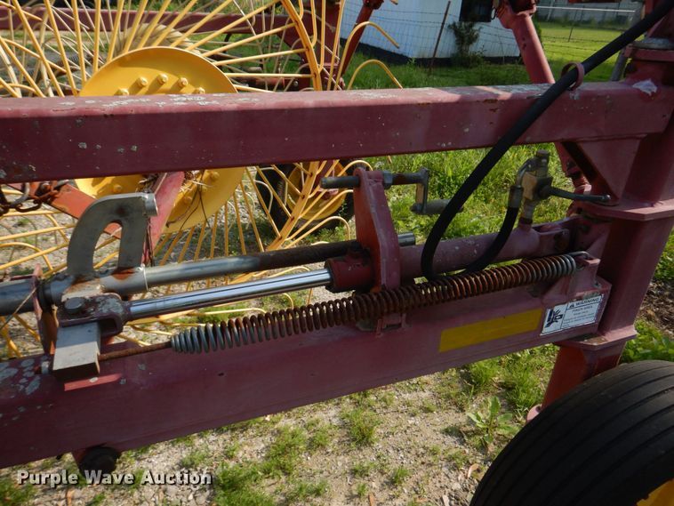 image for item KD9050 New Holland HT154  hay rake