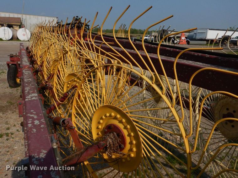 image for item KD9050 New Holland HT154  hay rake