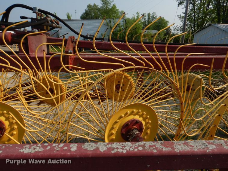 image for item KD9050 New Holland HT154  hay rake
