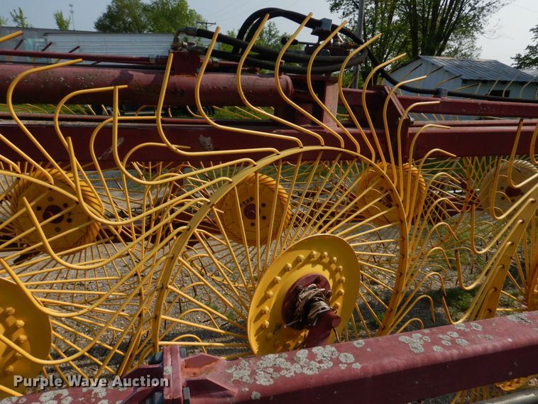 image for item KD9050 New Holland HT154  hay rake