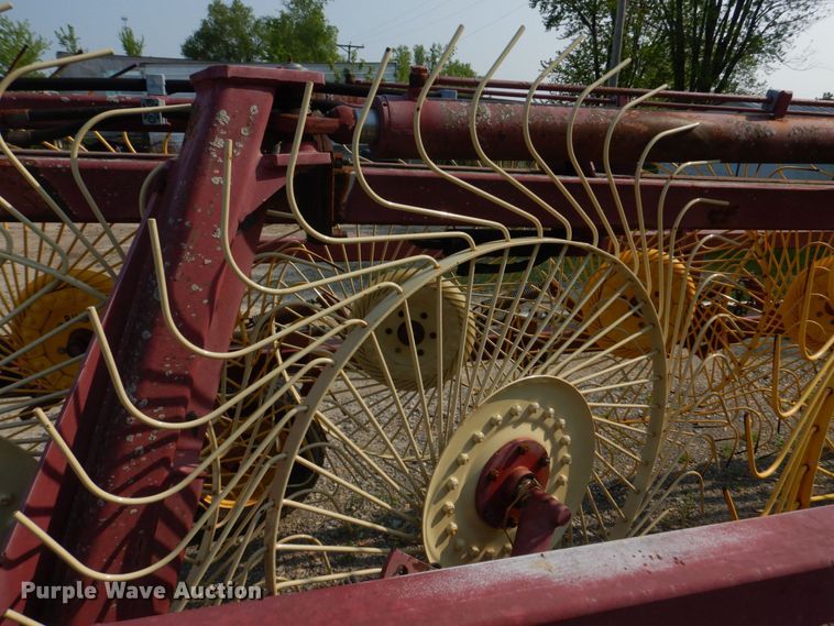 image for item KD9050 New Holland HT154  hay rake