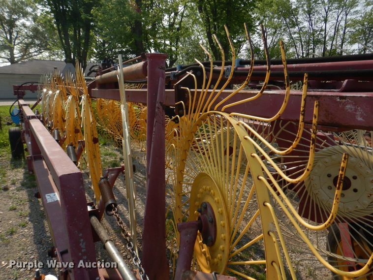 image for item KD9050 New Holland HT154  hay rake