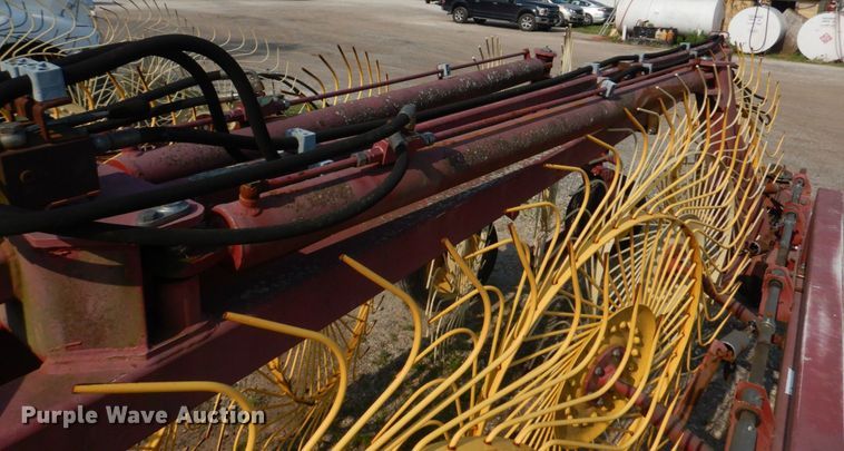 image for item KD9050 New Holland HT154  hay rake