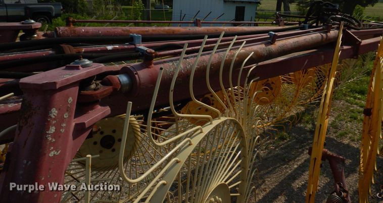 image for item KD9050 New Holland HT154  hay rake
