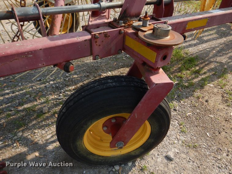 image for item KD9050 New Holland HT154  hay rake