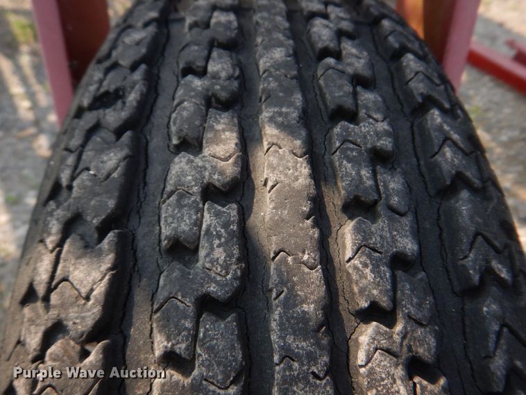 image for item KD9050 New Holland HT154  hay rake