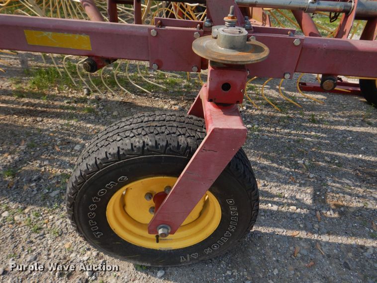 image for item KD9050 New Holland HT154  hay rake