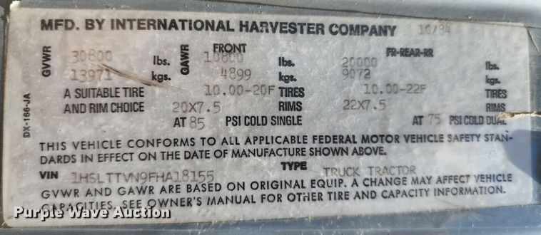 image for item KF9005 1985 International 2155  feed mixer truck