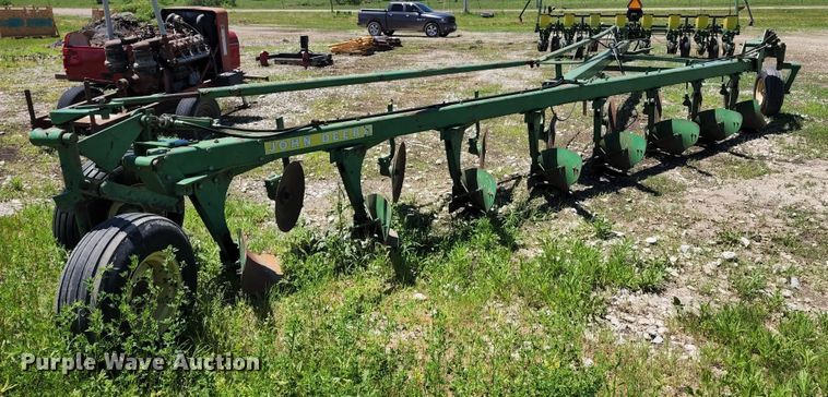 image for item KF9012 John Deere  eight bottom plow
