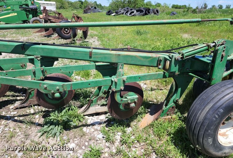image for item KF9012 John Deere  eight bottom plow