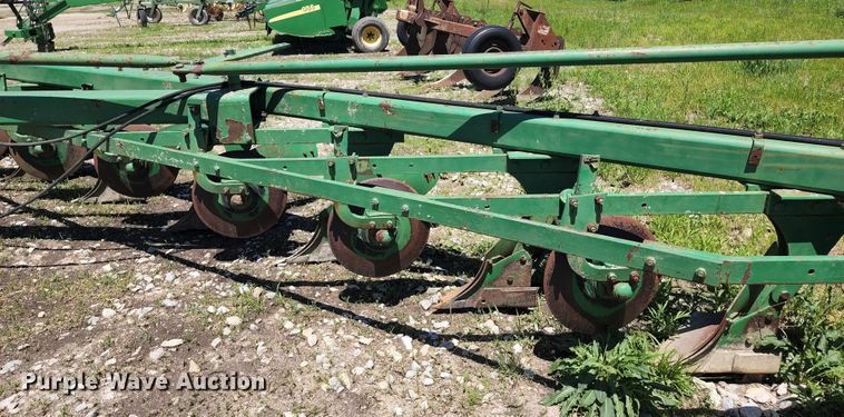 image for item KF9012 John Deere  eight bottom plow