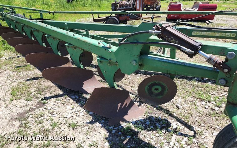image for item KF9012 John Deere  eight bottom plow